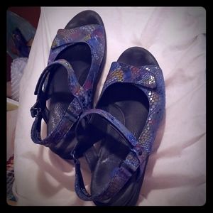 WOLKY Sandals